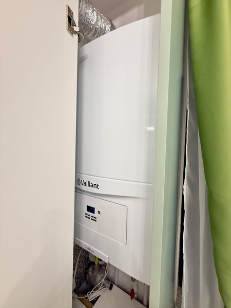 Dristor - Kaufland Dristor, Prima inchiriere, Centrala proprie Vaillant